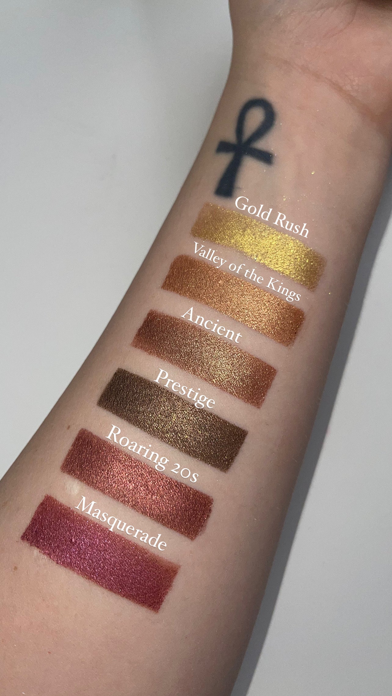 Masquerade- Foiled Eyeshadow Pan