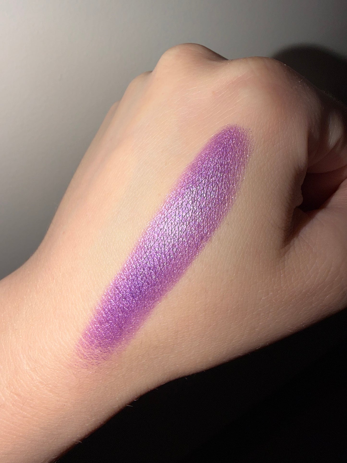 Violet- Foiled Eyeshadow Pan