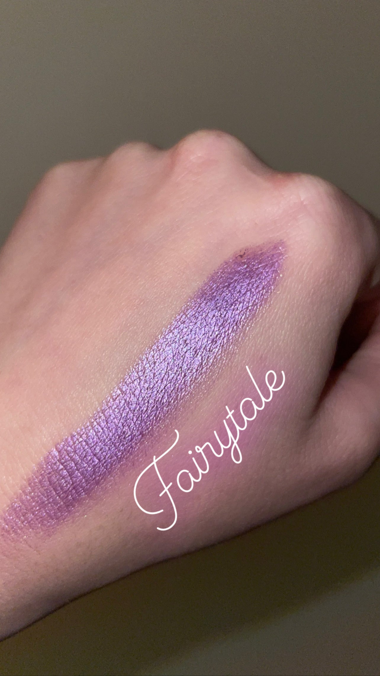 Fairytale- Foiled Eyeshadow Pan