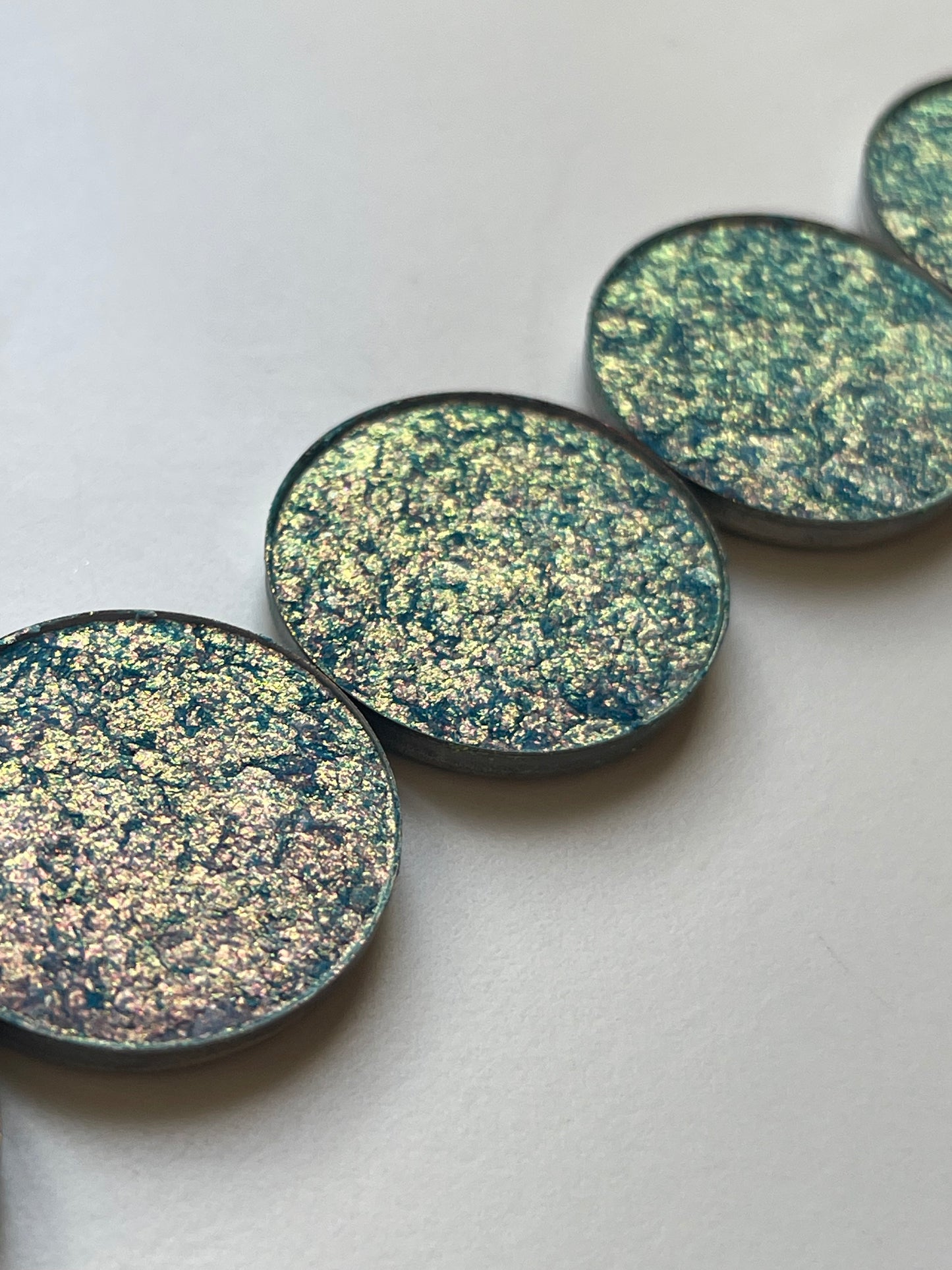 Dreamcatcher- Multichrome Eyeshadow Pan