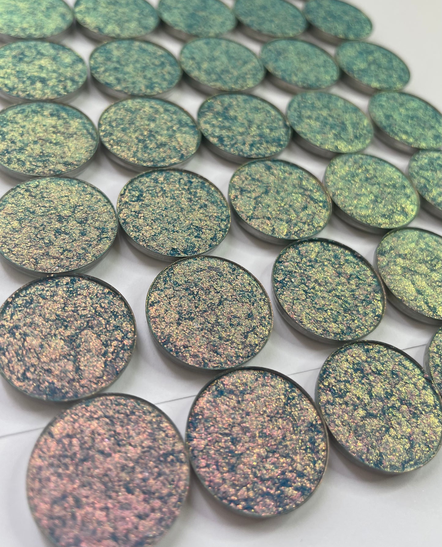 Dreamcatcher- Multichrome Eyeshadow Pan