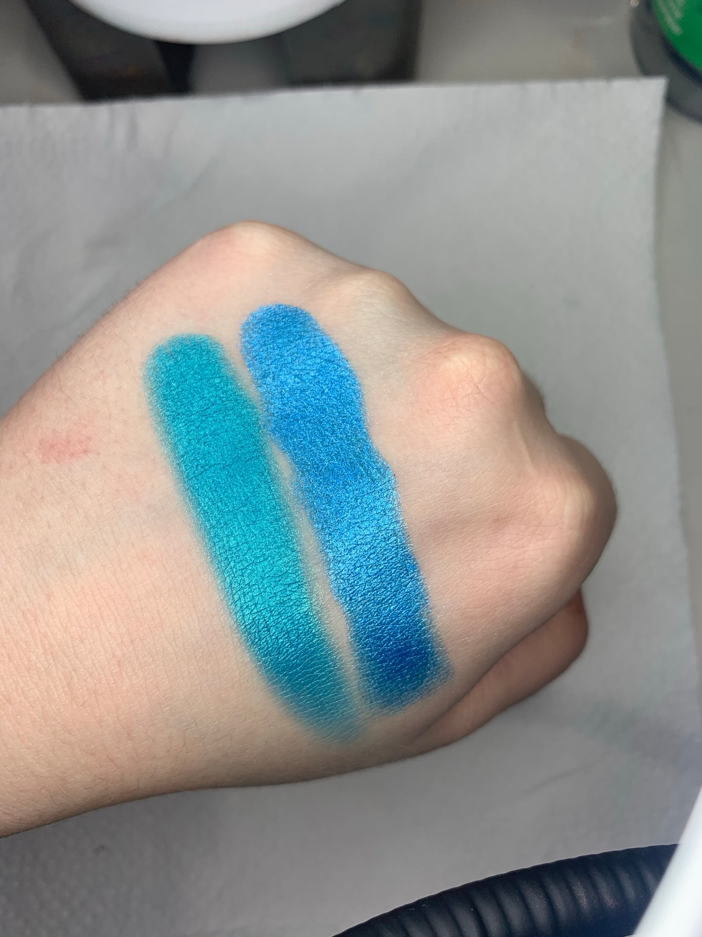 Turquoise Waters- Foiled Eyeshadow Pan